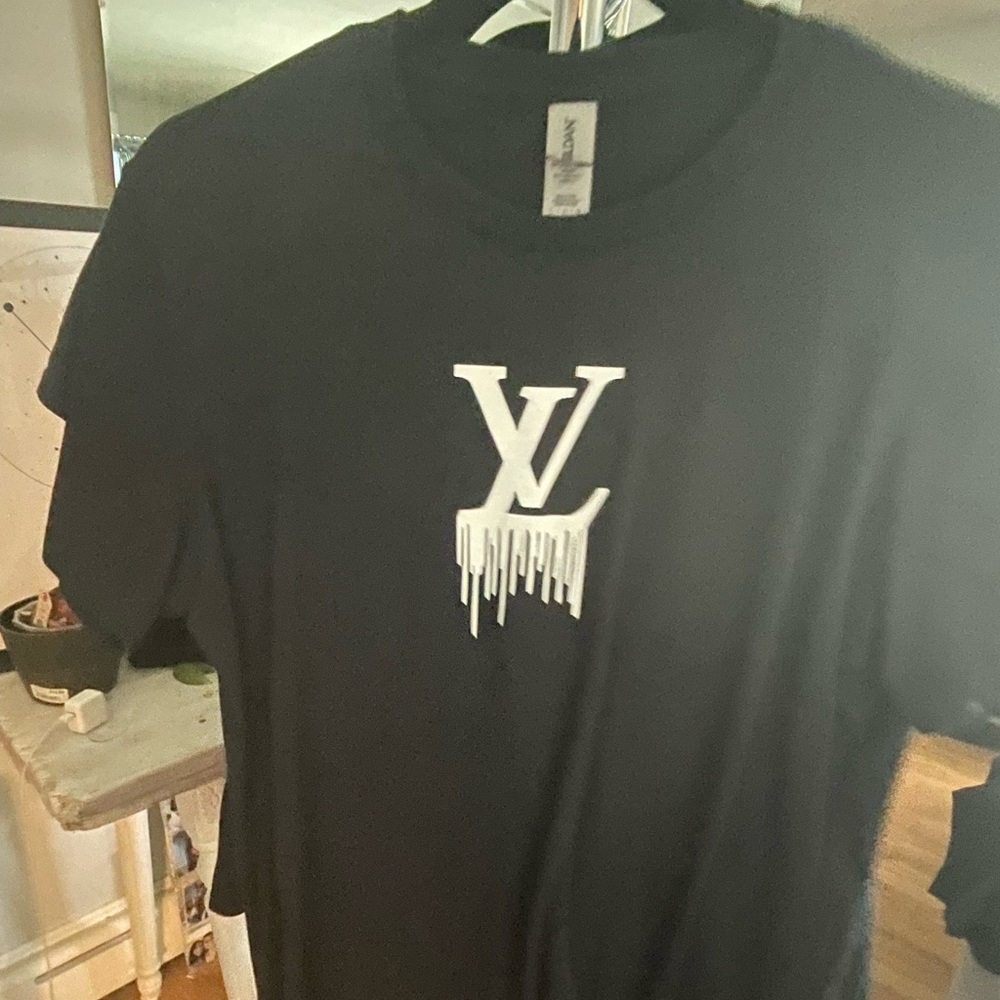 Melting LV Tee